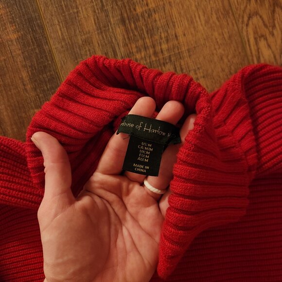 New House of Harlow 1960 Cropped Turtleneck Sweater in Red Size Medium - Picture 4 of 7